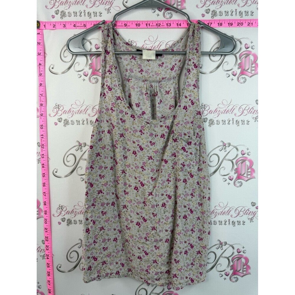 Urban behaviour tank top Floral Scoop Neck Tank Top - Cream with Pink Flowers